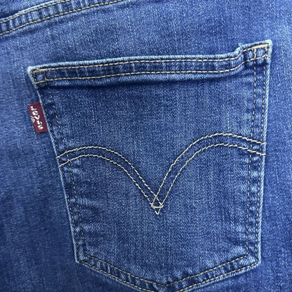 Levis Womens 501 Blue Denim Shorts High Rise Raw Hem Distressed Festival Size 30